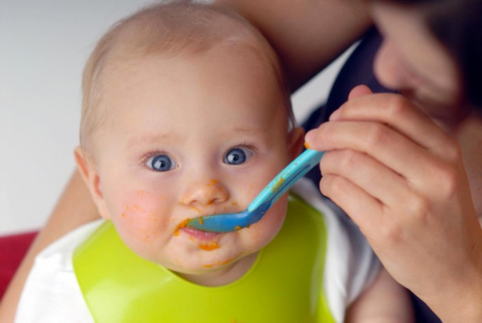 Cuisiner pour bébé : 2 recettes de diversification alimentaire