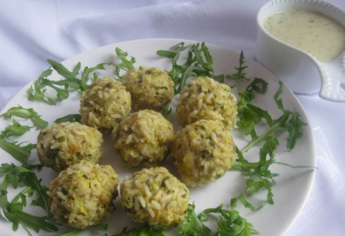 Cuisiner des boulettes de viande / riz / persil au cuit vapeur